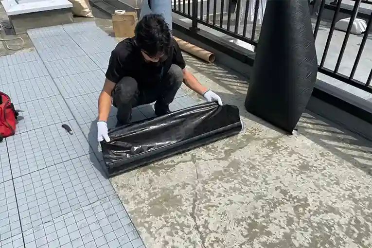 通気緩衝シート貼り